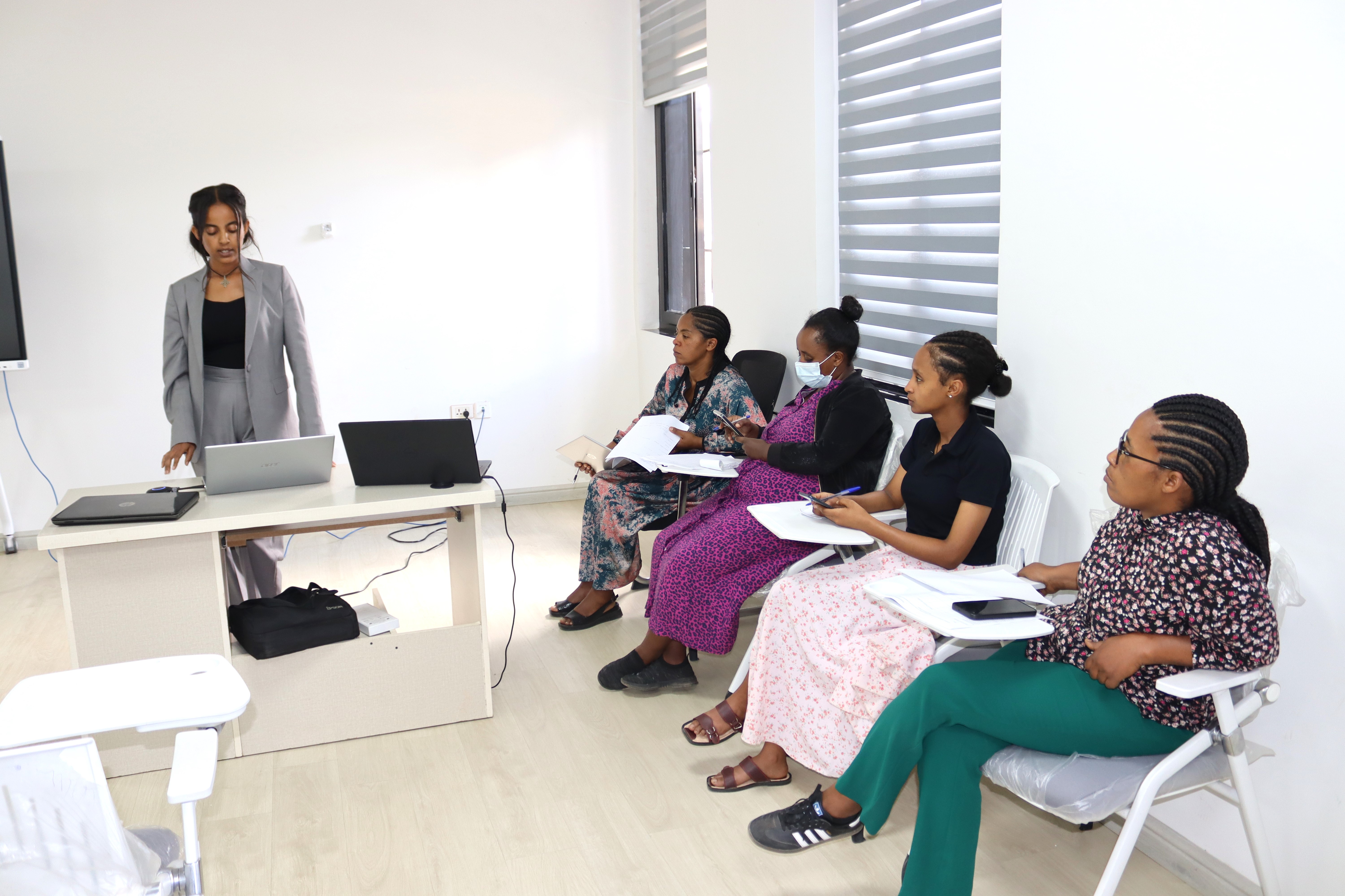 Class of 2026 Successfully Defends Research Projects
